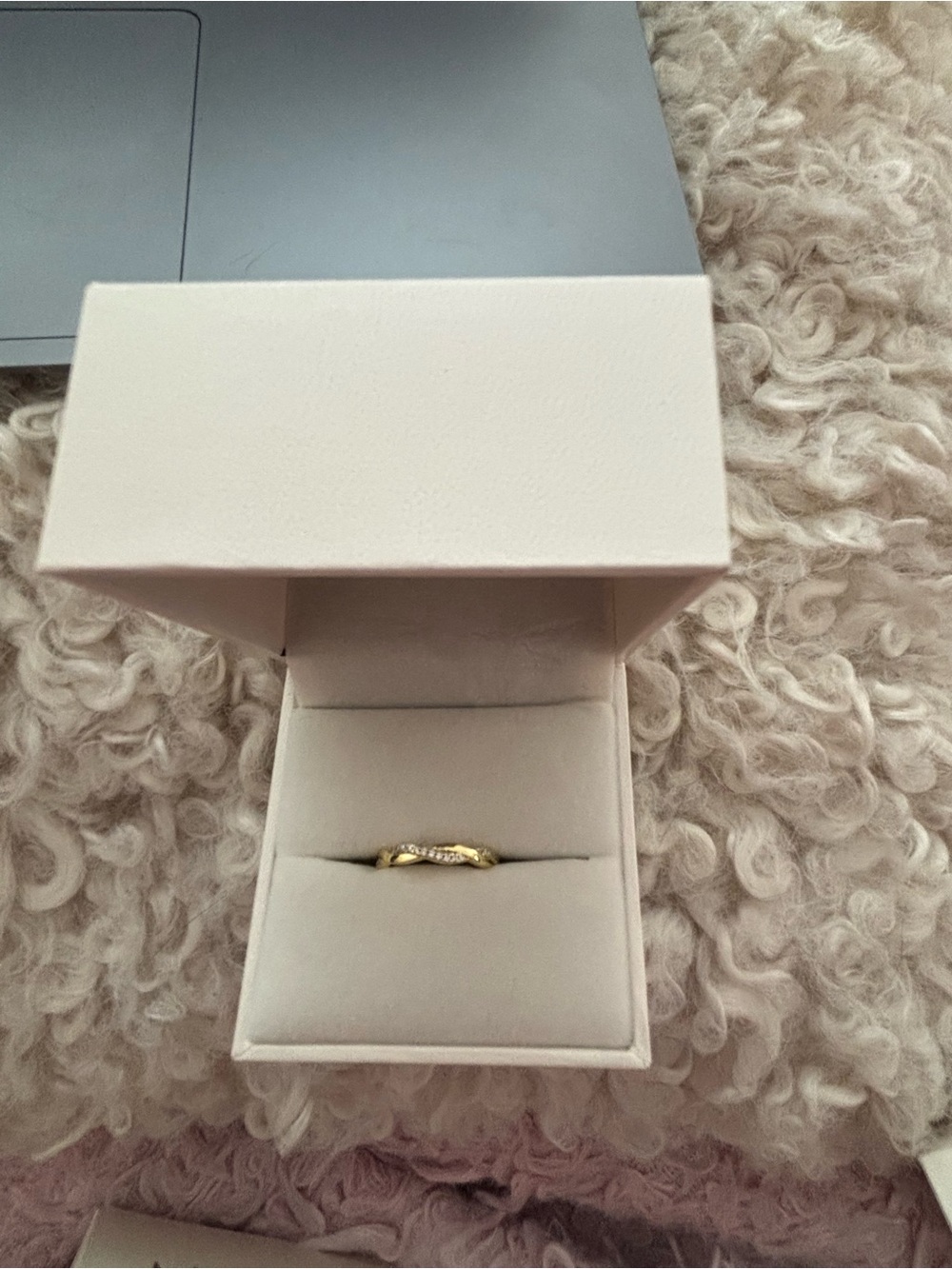 Classic Gold Twist Band with Pavé Accent - Women